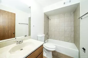 15712 Peggy Ln, Oak Forest, IL 60452 - Photo 16