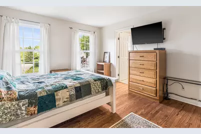 1211 Ashbury Lane, Libertyville, IL 60048 - Photo 24