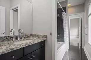 25 Clay Ct, Lake Bluff, IL 60044 - Photo 30