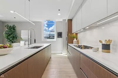 146 W Erie Street #1202, Chicago, IL 60654 - Photo 6