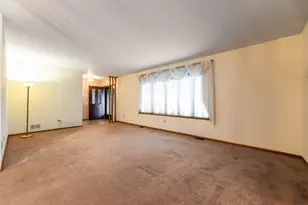 8847 Meade Ave, Oak Lawn, IL 60453 - Photo 2