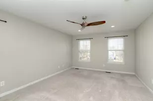 1752 Tallmeadow Dr, Dekalb, IL 60115 - Photo 16