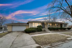 13701 S School St, Riverdale, IL 60827 - Photo 4