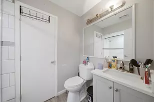 110 Villa Rd, Streamwood, IL 60107 - Photo 6