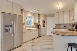 610 Revere Rd, Glenview, IL 60025 - Photo 16