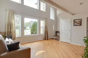 610 Revere Rd, Glenview, IL 60025 - Photo 4