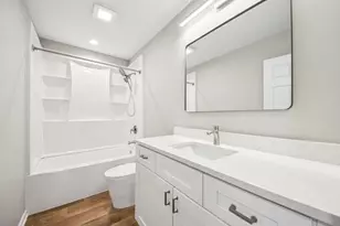 65 Della St, Crystal Lake, IL 60014 - Photo 12