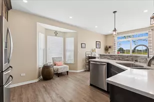 16766 S Sunset Ridge Ct, Lockport, IL 60441 - Photo 10