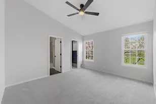 1941 Quaker Hollow Ln, Streamwood, IL 60107 - Photo 12