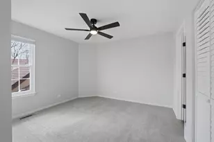 1941 Quaker Hollow Ln, Streamwood, IL 60107 - Photo 14