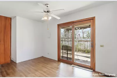 322 S Seymour Avenue, Mundelein, IL 60060 - Photo 6
