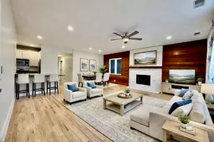 3015 N Ashland Ave, Chicago, IL 60657 - Photo 2