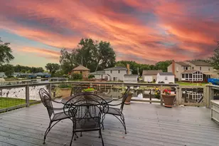 1120 Fortress Dr, McHenry, IL 60050 - Photo 2