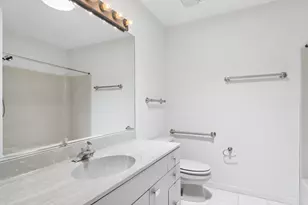 1120 Fortress Dr, McHenry, IL 60050 - Photo 26
