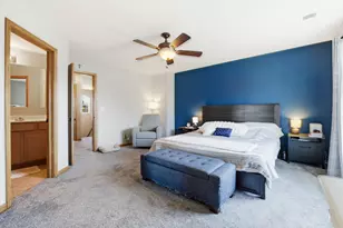 3370 Cameron Dr, Elgin, IL 60124 - Photo 10