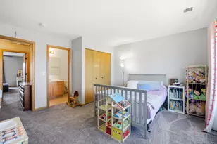 3370 Cameron Dr, Elgin, IL 60124 - Photo 14