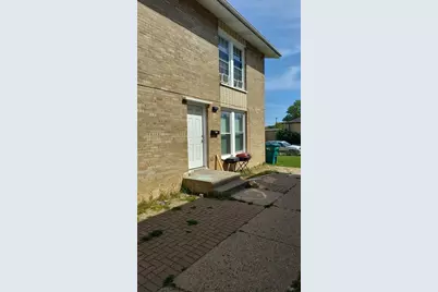 2200 Hebron Avenue #D, Zion, IL 60099 - Photo 2