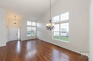 21102 Windsor Lake Way, Crest Hill, IL 60403 - Photo 4