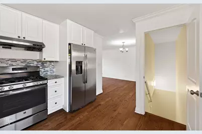 420 Berkshire Lane, Des Plaines, IL 60016 - Photo 6