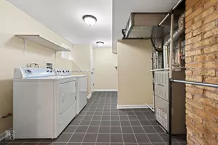 420 Berkshire Ln, Des Plaines, IL 60016 - Photo 14