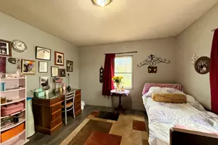 604 E Center St, Monticello, IL 61856 - Photo 4