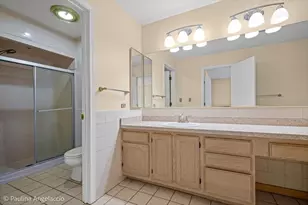 760 N Walden Dr, Palatine, IL 60067 - Photo 12