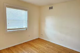 592 Lotus Ct, Wheeling, IL 60090 - Photo 14