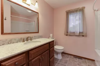 1005 S Hershey Road, Bloomington, IL 61704 - Photo 30