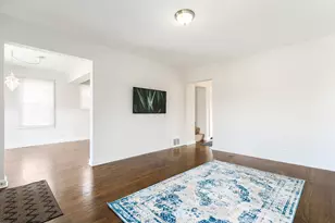 10619 S Sawyer Ave, Chicago, IL 60655 - Photo 2