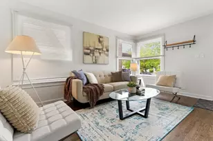 10619 S Sawyer Ave, Chicago, IL 60655 - Photo 4
