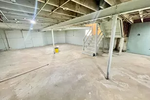 8312 S Phillips Ave, Chicago, IL 60617 - Photo 24