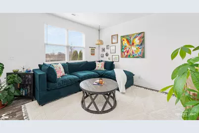 556 Comstock Road, South Elgin, IL 60177 - Photo 4