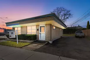 707 15th St, North Chicago, IL 60064 - Photo 1