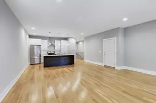 1515 W Sunnyside Ave, Chicago, IL 60640 - Photo 6