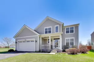 300 Winthrop Dr, Oswego, IL 60543 - Photo 2