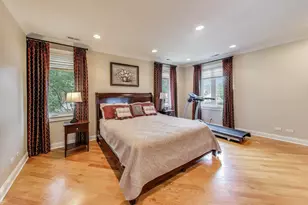 3472 W North Shore Ave, Lincolnwood, IL 60712 - Photo 12