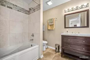 5201 Lemon Ln, Hanover Park, IL 60133 - Photo 12