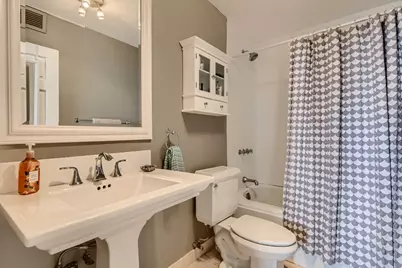 3930 N Pine Grove Avenue #2505, Chicago, IL 60613 - Photo 8