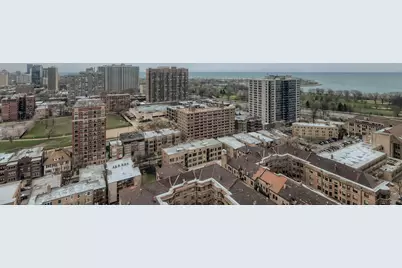 3930 N Pine Grove Avenue #2505, Chicago, IL 60613 - Photo 2