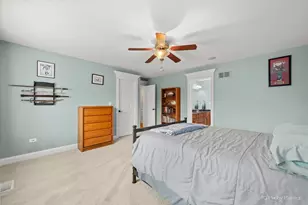 434 W Benton Ave, Naperville, IL 60540 - Photo 32