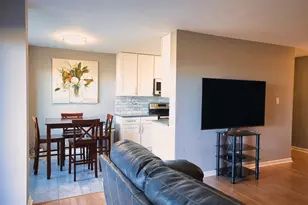 6833 N Kedzie Ave, Chicago, IL 60645 - Photo 12