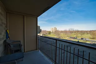 6833 N Kedzie Ave, Chicago, IL 60645 - Photo 22