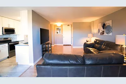 6833 N Kedzie Avenue #410, Chicago, IL 60645 - Photo 14