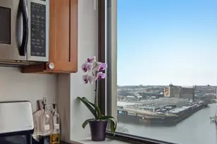 758 N Larrabee St, Chicago, IL 60654 - Photo 8