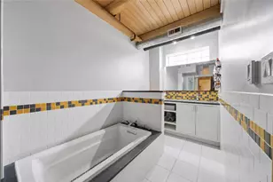 1728 N Damen Ave, Chicago, IL 60647 - Photo 16