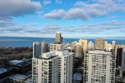 1455 N Sandburg Terrace #1105, Chicago, IL 60610 - Photo 1