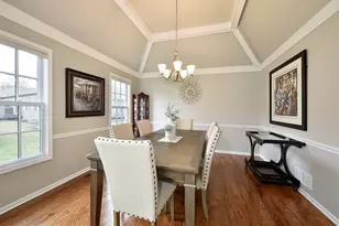 176 Blair Ln, Inverness, IL 60067 - Photo 6