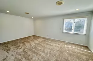 224 Charlotte Pl, Cary, IL 60013 - Photo 18