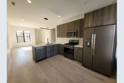 1334 W Bryn Mawr Avenue #3R, Chicago, IL 60660 - Photo 2