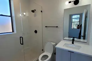 1334 W Bryn Mawr Ave, Chicago, IL 60660 - Photo 10